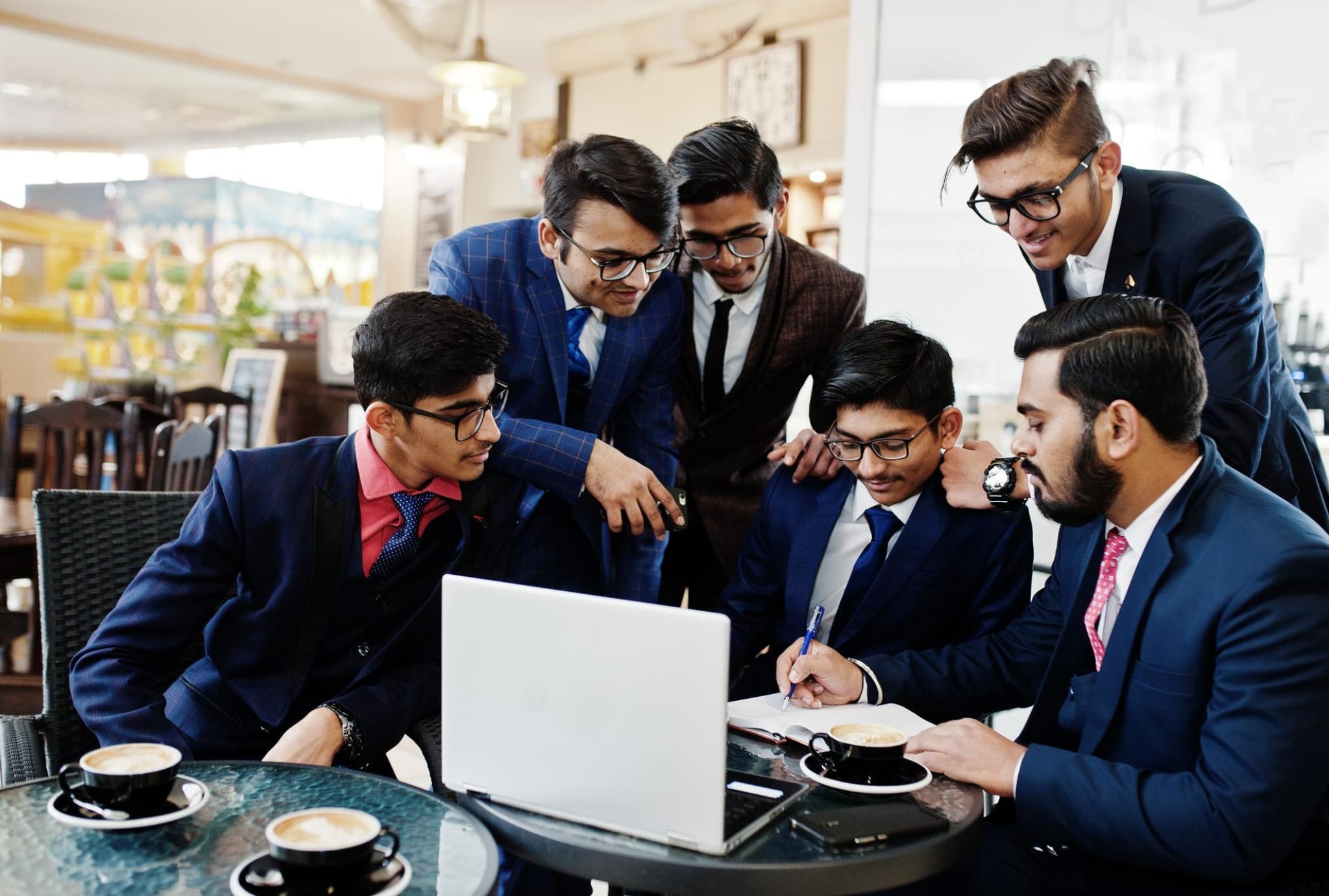 How an MBA Degree Boosts Your Global Leadership Career